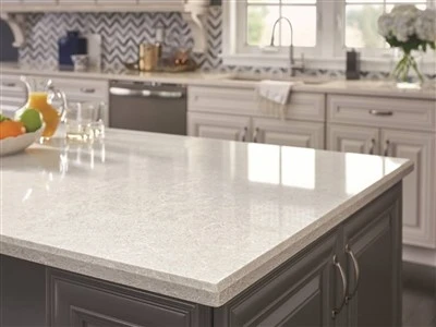 Cách chọn độ dày mặt bàn thạch anh cho dự án thương mại